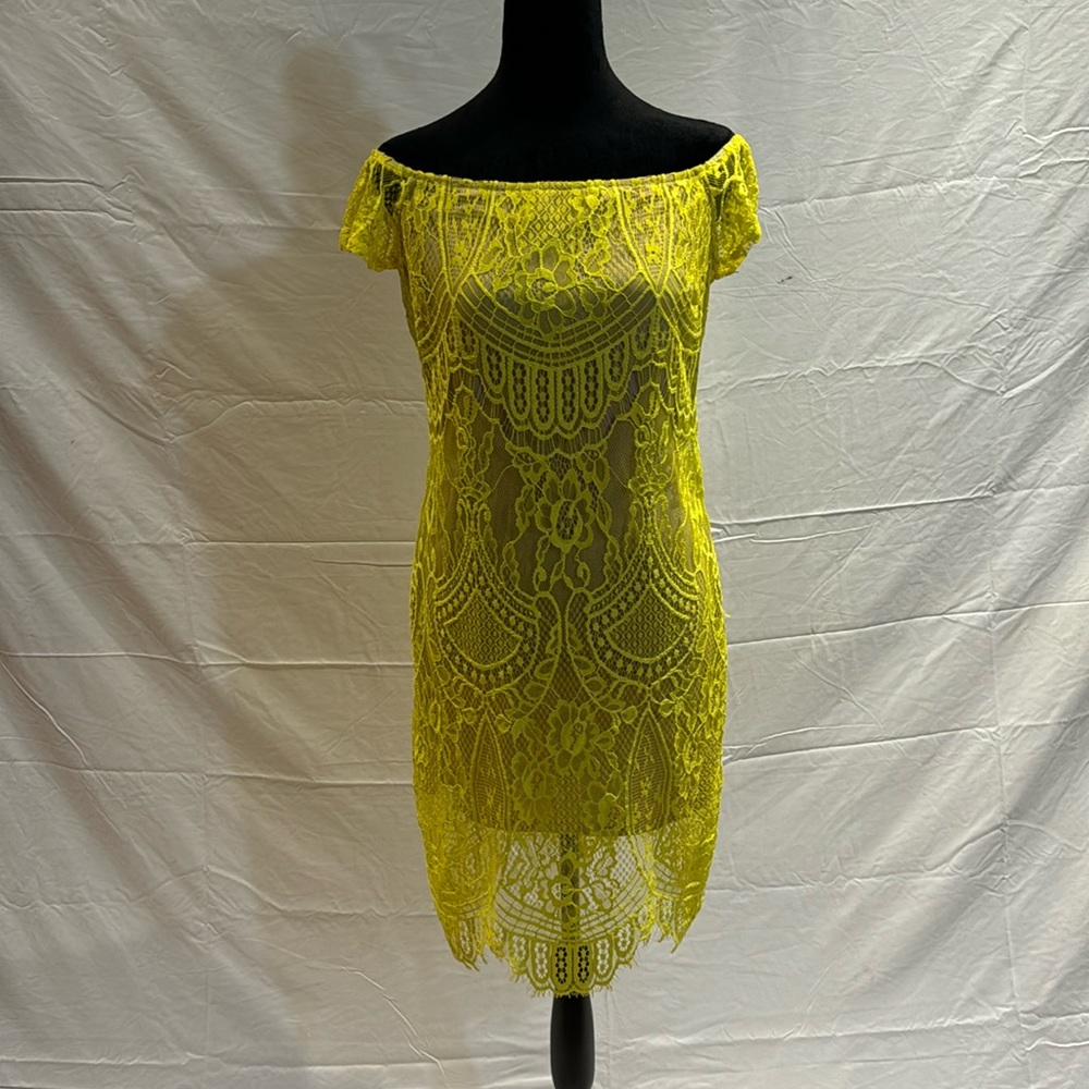 Lace dress